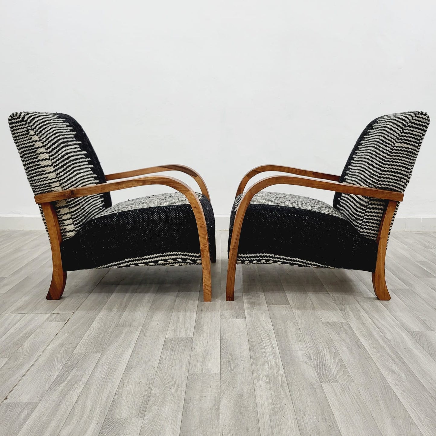 Abstract Black & White Vintage Retro Lounge Chairs