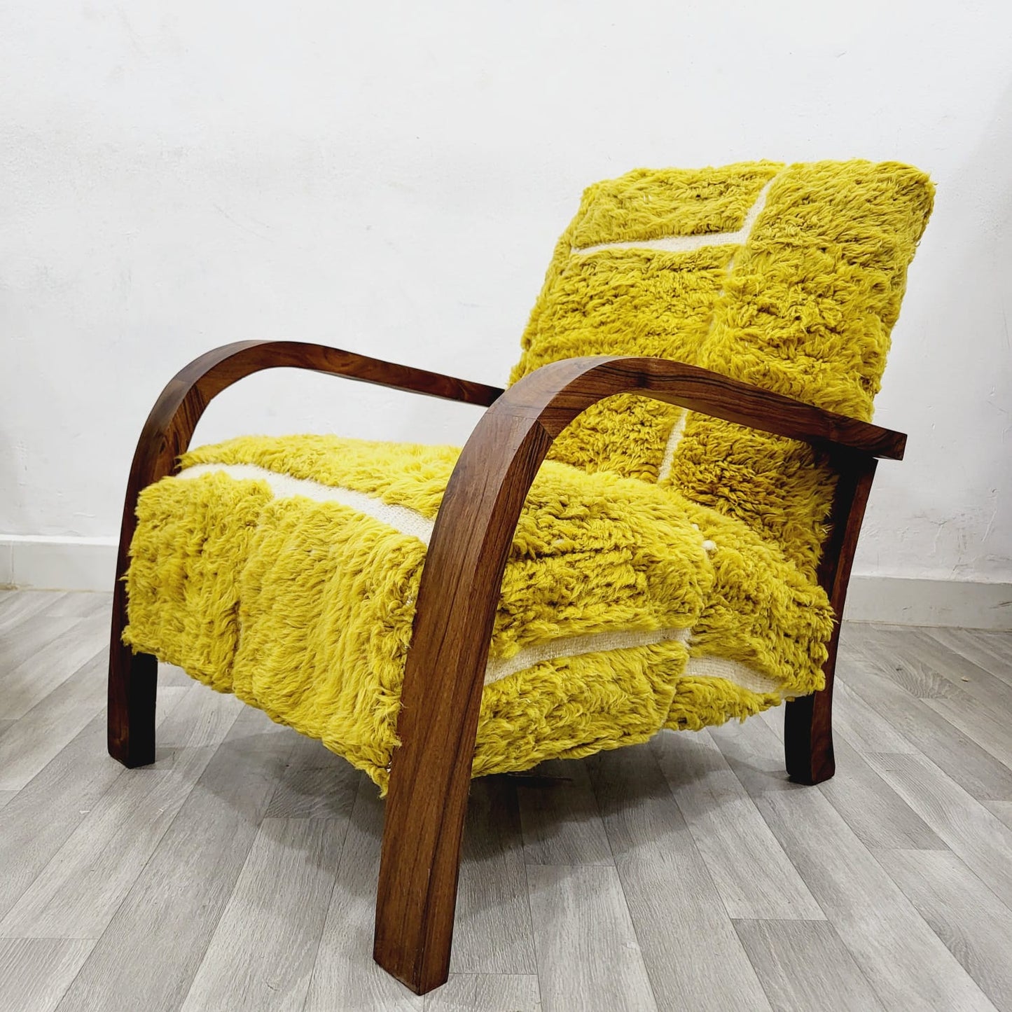 Mustard Pot Vintage Retro Lounge Chair