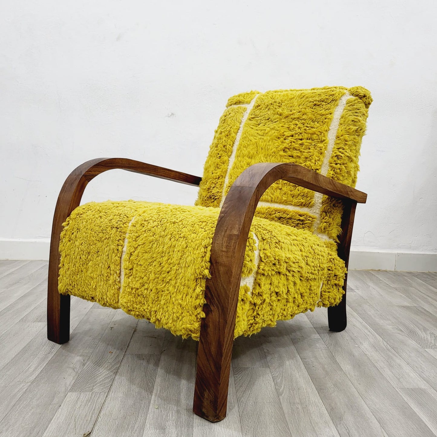 Lemon Vintage Retro Lounge Chair