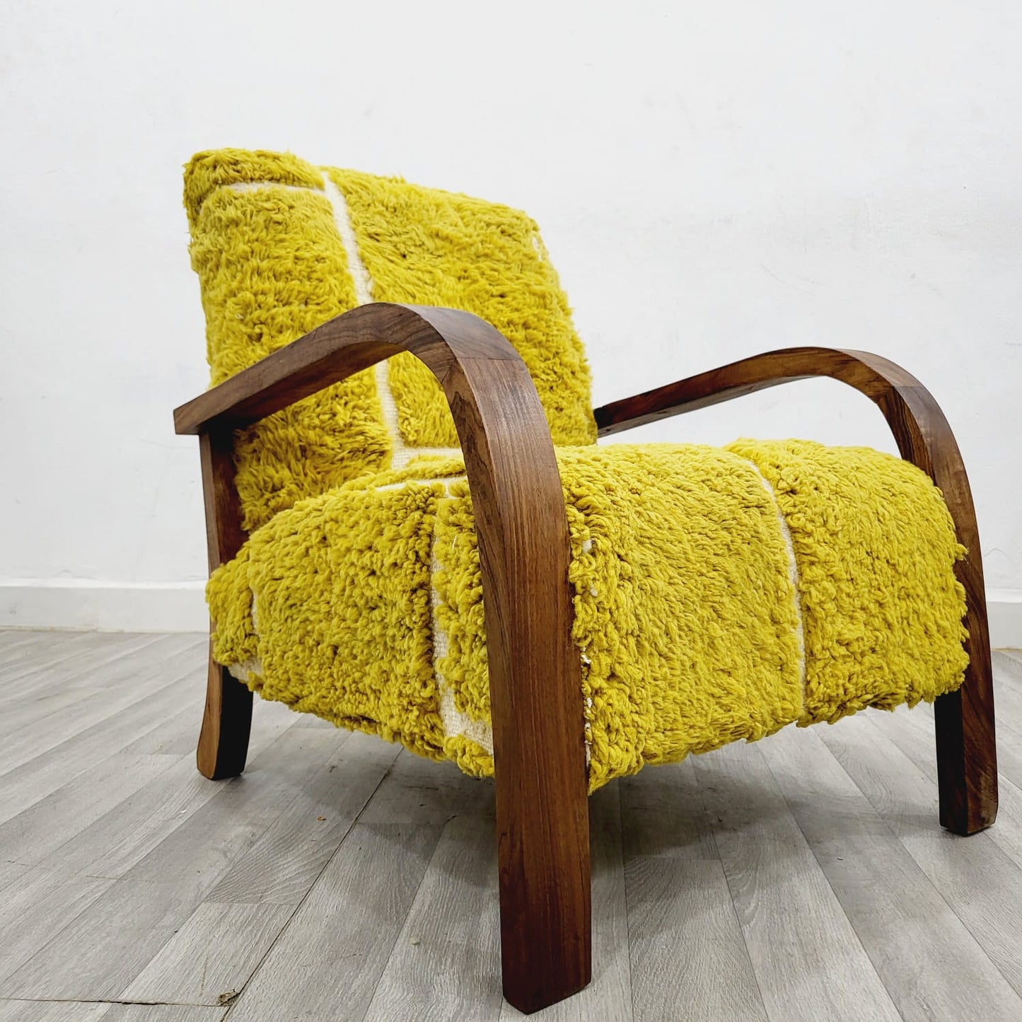 Lemon Vintage Retro Lounge Chair