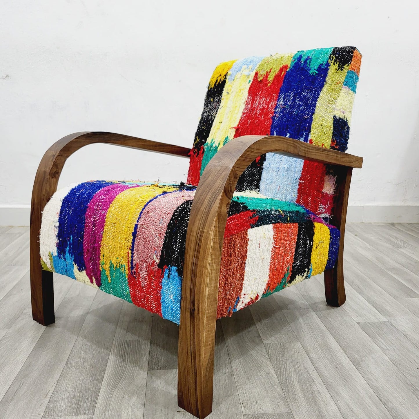 Colour Splash Vintage Retro Lounge Chair