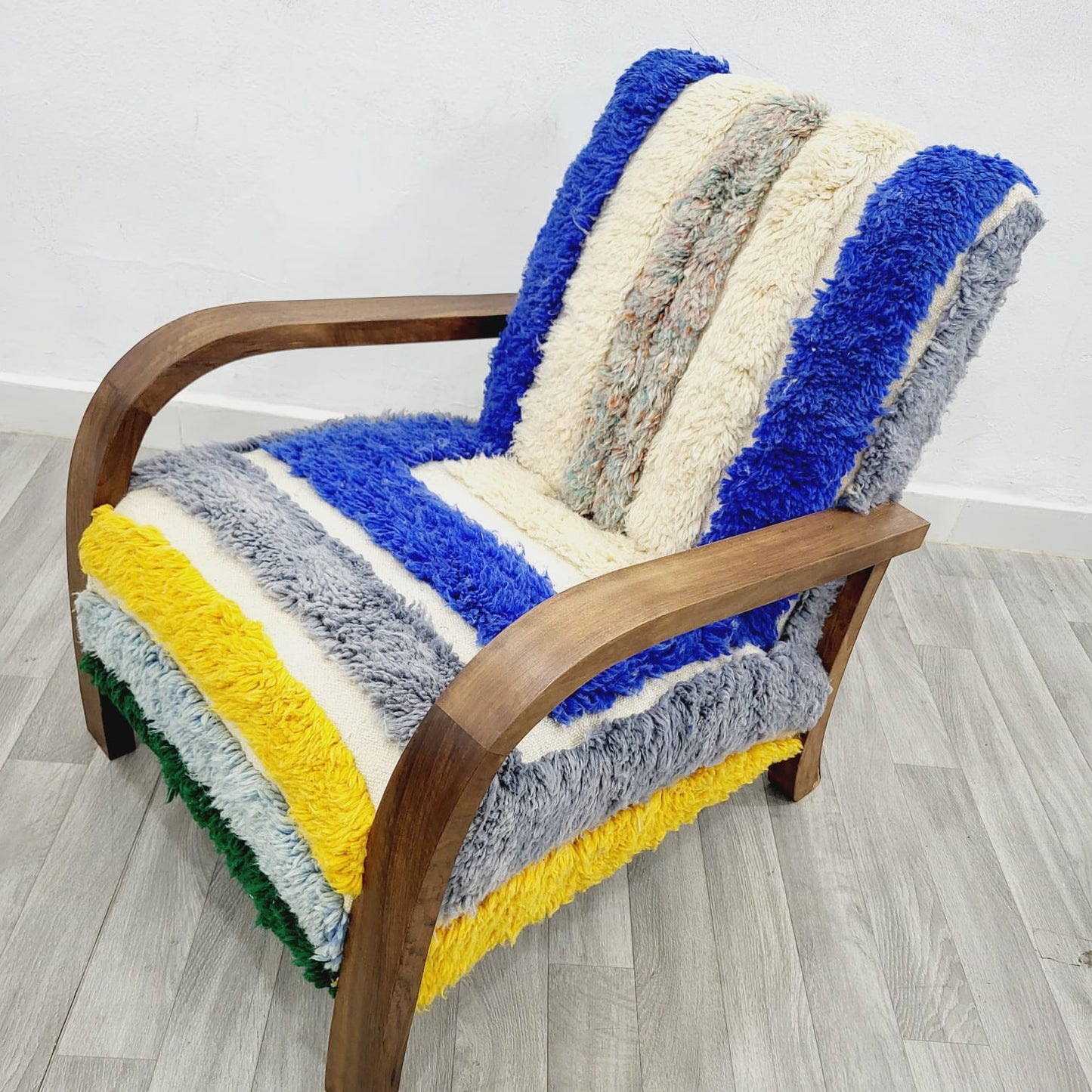 United Vintage Retro Lounge Chair