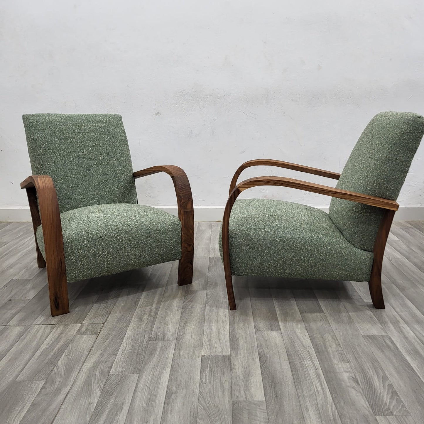 Sage Smudge Vintage Retro Lounge Chair