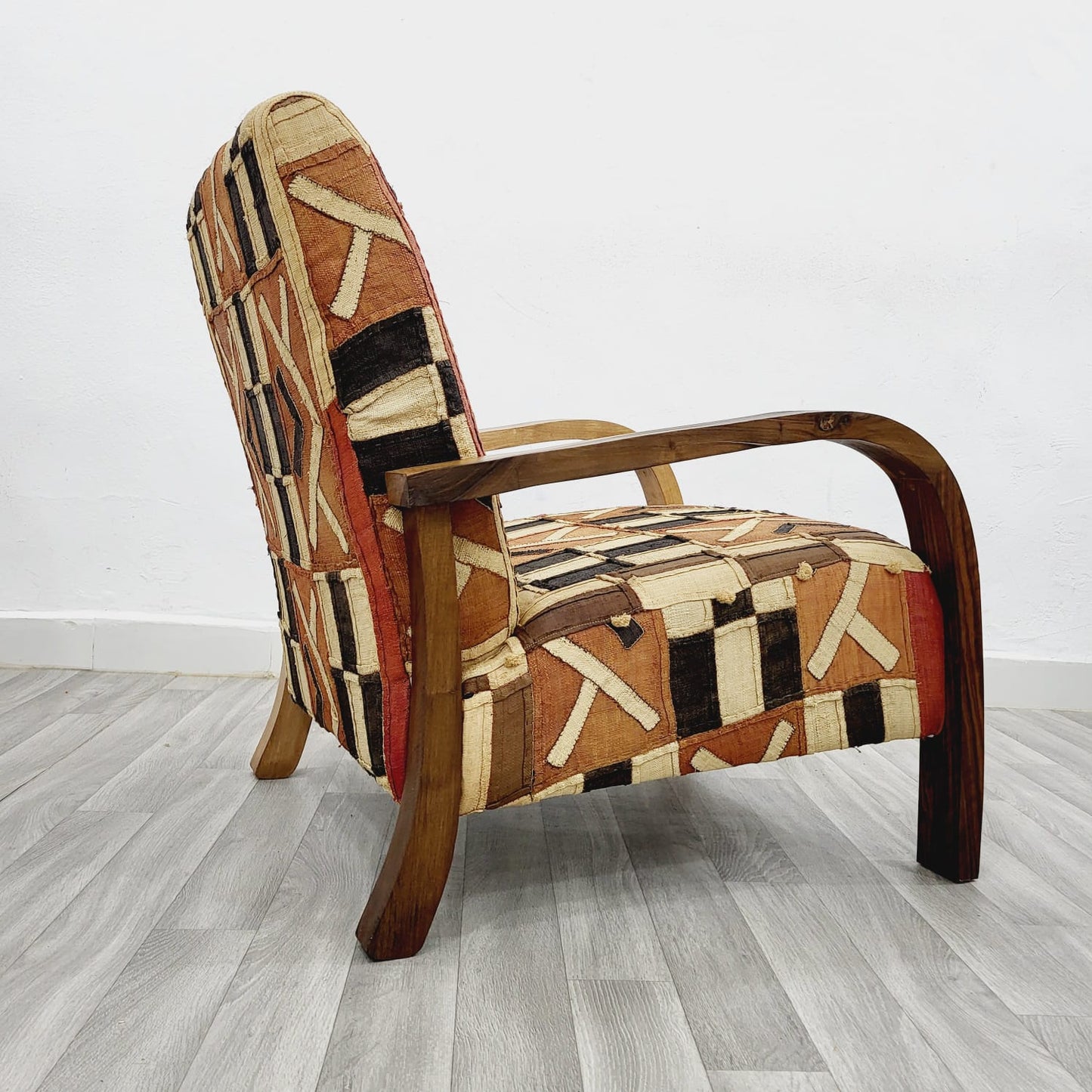 Patch Vintage Retro Lounge Chair