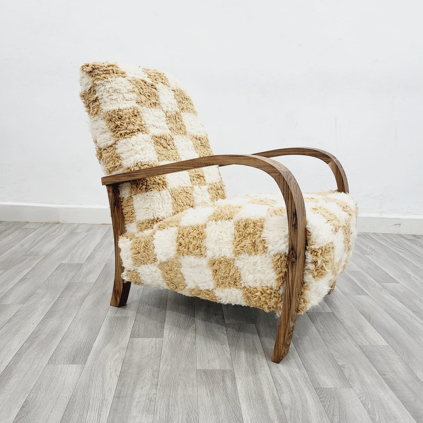 Checkered Sand Retro Lounge Chair